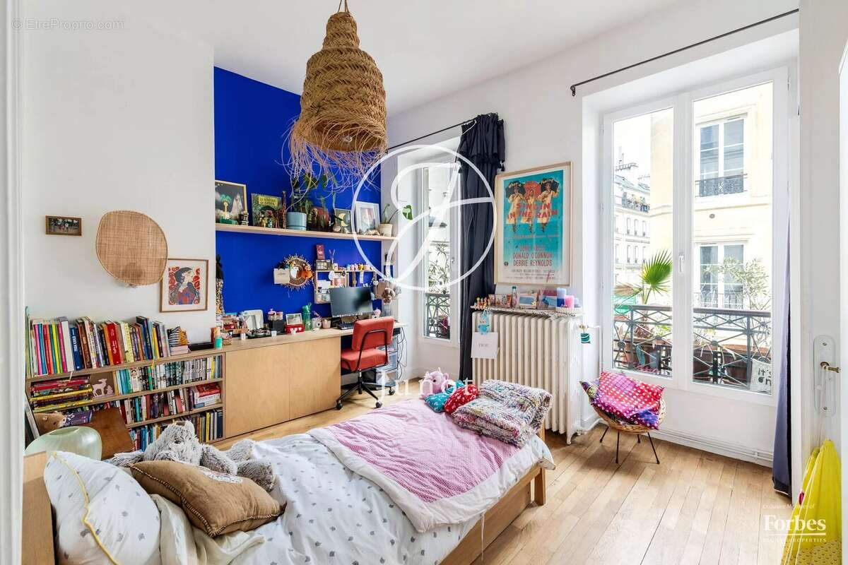 Appartement à PARIS-10E