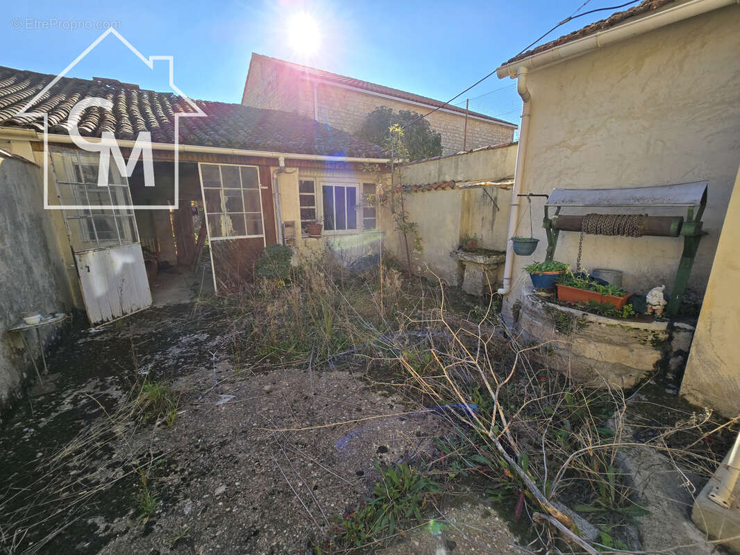 Maison à MANSLE