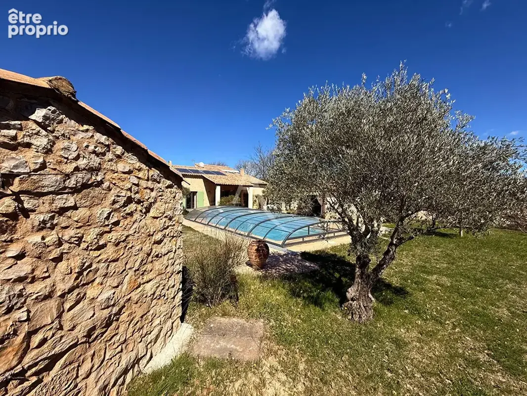 Propriete de 220m2 avec piscine sur 3388m2 de terrain dependance garage atelier - photo 3