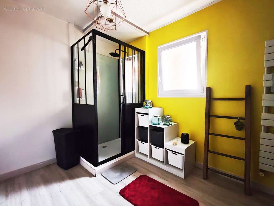 Maison à CHANTELOUP-LES-BOIS