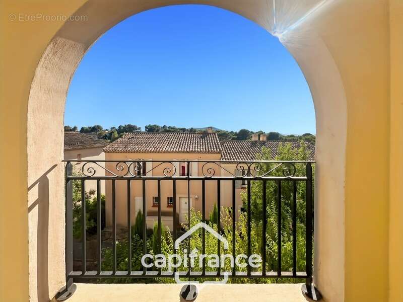 Appartement à MALLEMORT