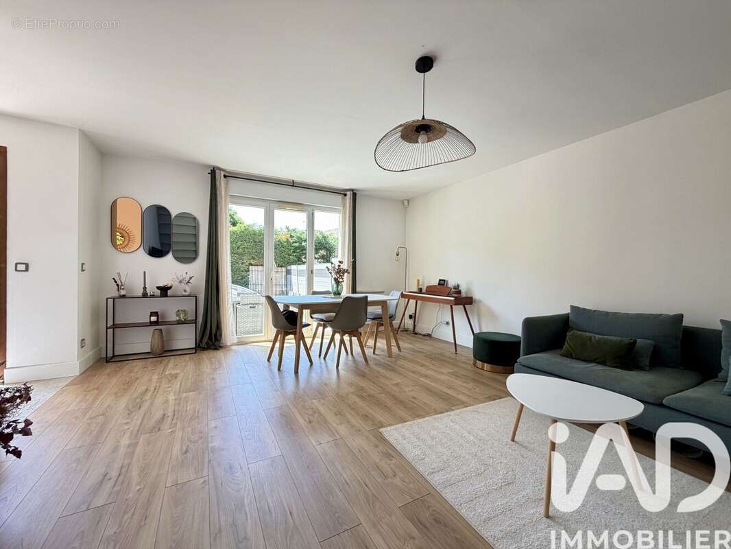Photo 4 - Maison à MORANGIS