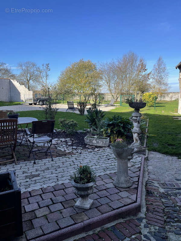 Maison à BEAUMETZ-LES-LOGES