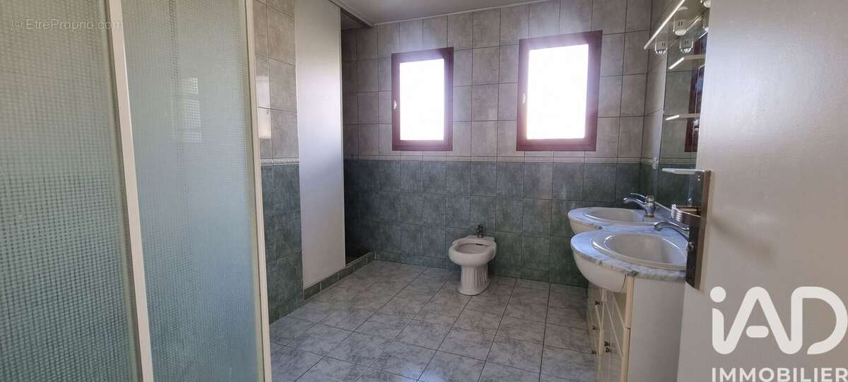 Photo 8 - Maison à COUTRAS