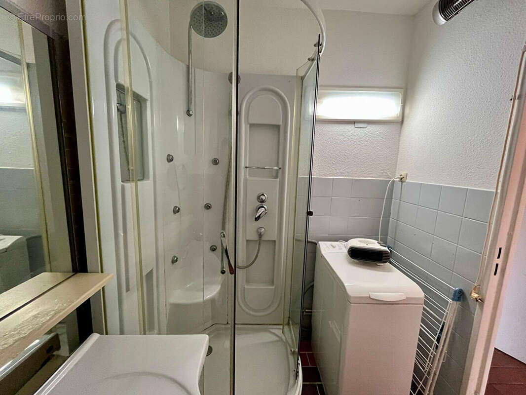 Appartement à SAINT-CYR-SUR-MER