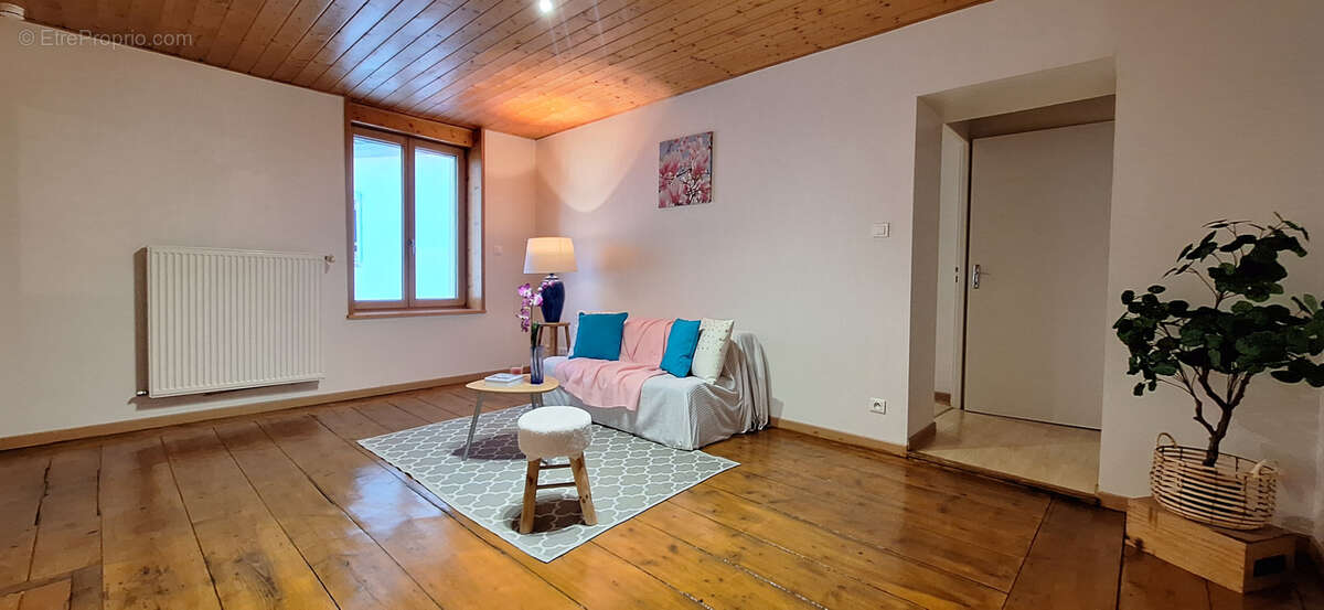Appartement à PONTARLIER