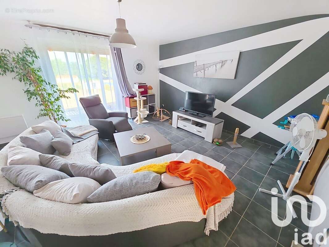 Photo 6 - Maison à CHARRAS