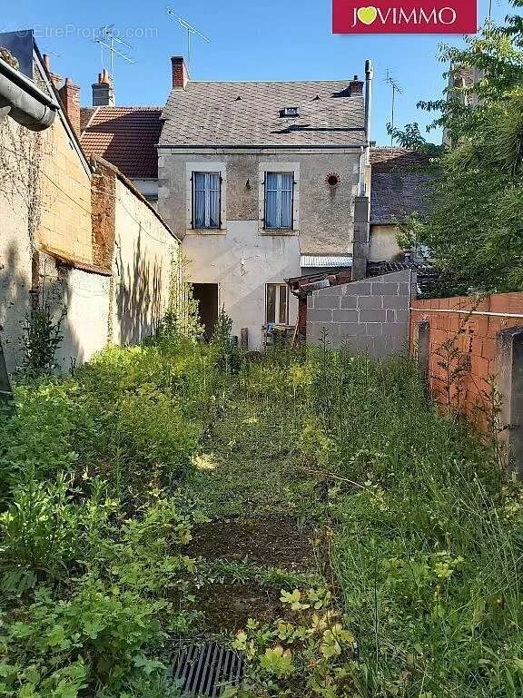 Maison à CHATEAUMEILLANT