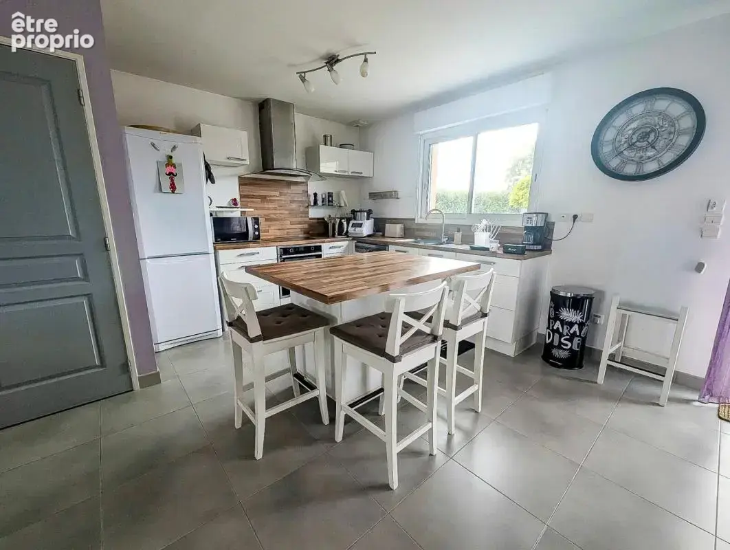 Maison de 120m² avec 4 chambres sur un terrain de 604m² - photo 4