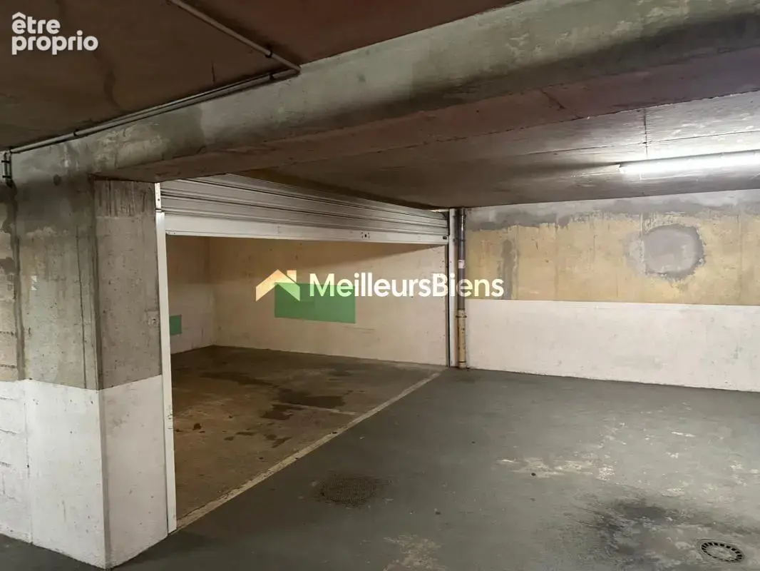 Double box ferme  dans copropriete securisee rue de la belle feuille - photo 5
