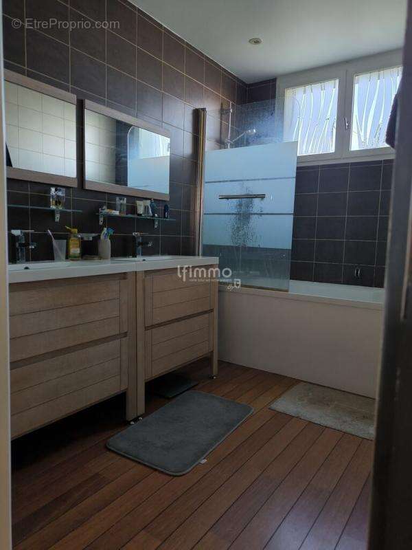 Maison à CARBON-BLANC