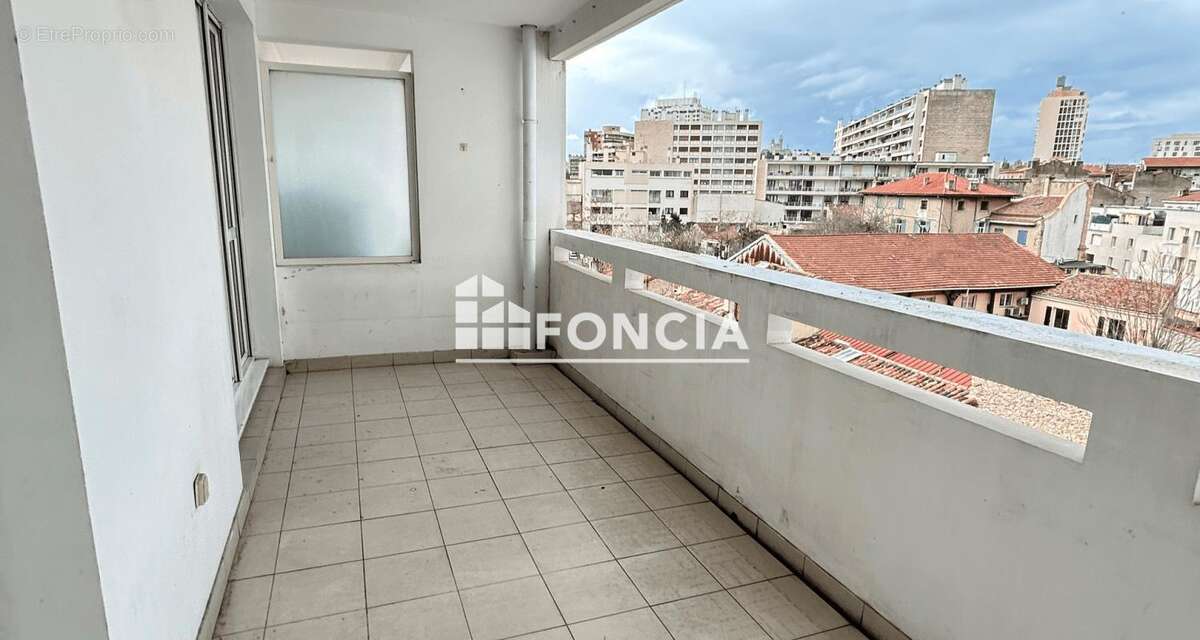 Appartement à MARSEILLE-6E