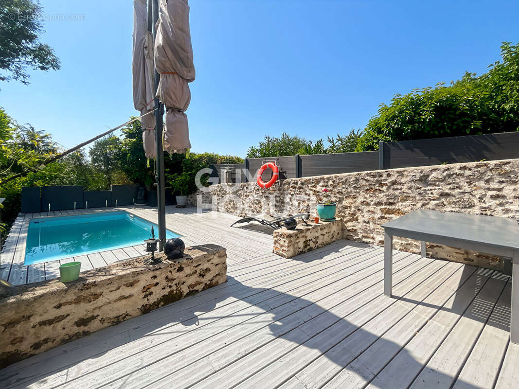 Maison à CHAUMES-EN-BRIE