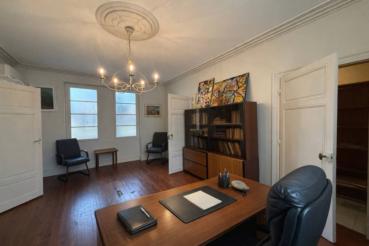 Commerce à VILLENEUVE-SUR-LOT