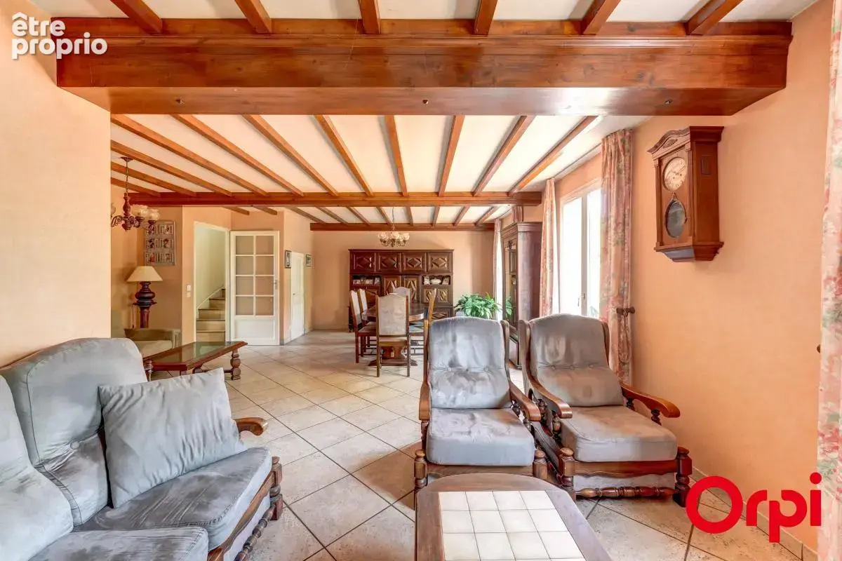 Maison familiale 4 chambres de plus de 130 m2 dans le secteur recherché des Tarentelles - photo 4