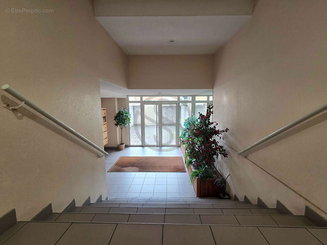 Appartement à SAINT-FONS