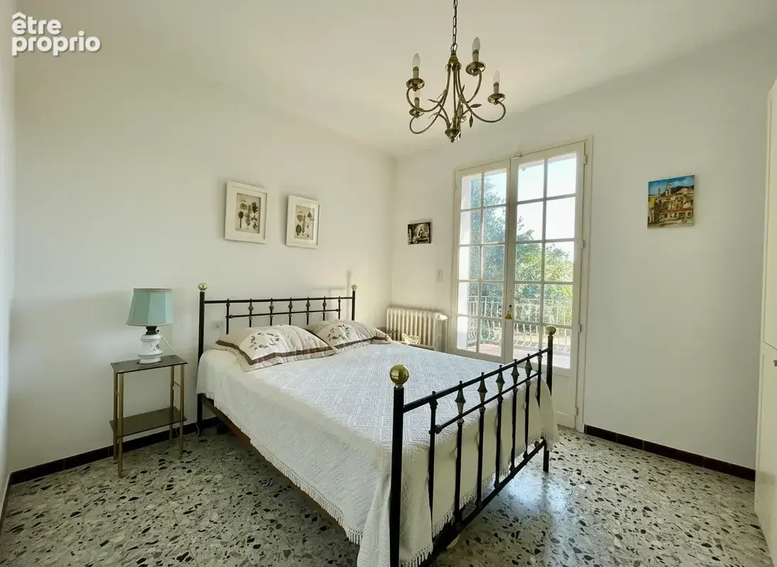 Vaison centre - maison de plain pied dans quartier calme - photo 11