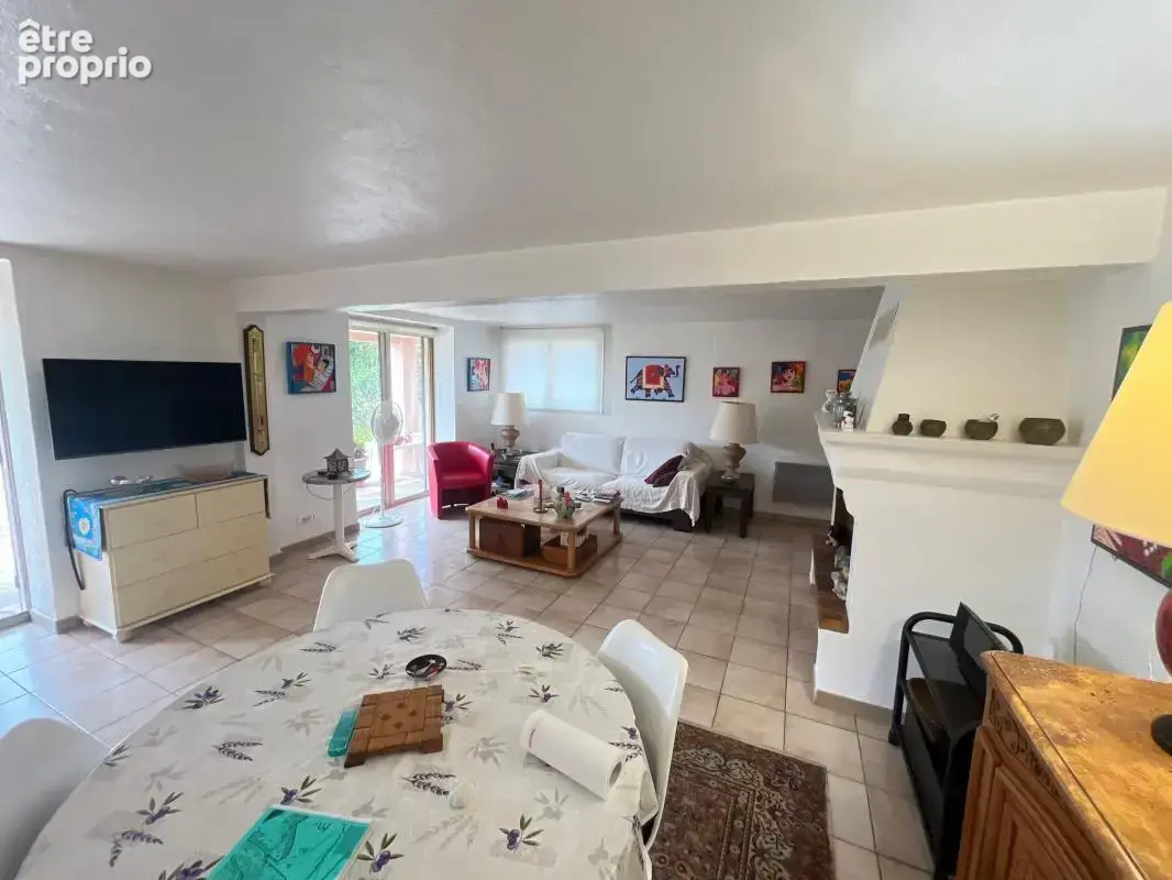 A vendre maison 6 pieces 83240 cavalaire sur mer - photo 6