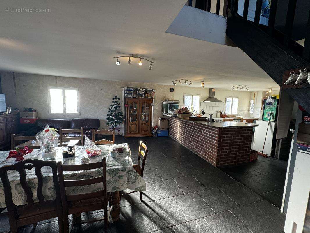 Maison à PETITE-FORET