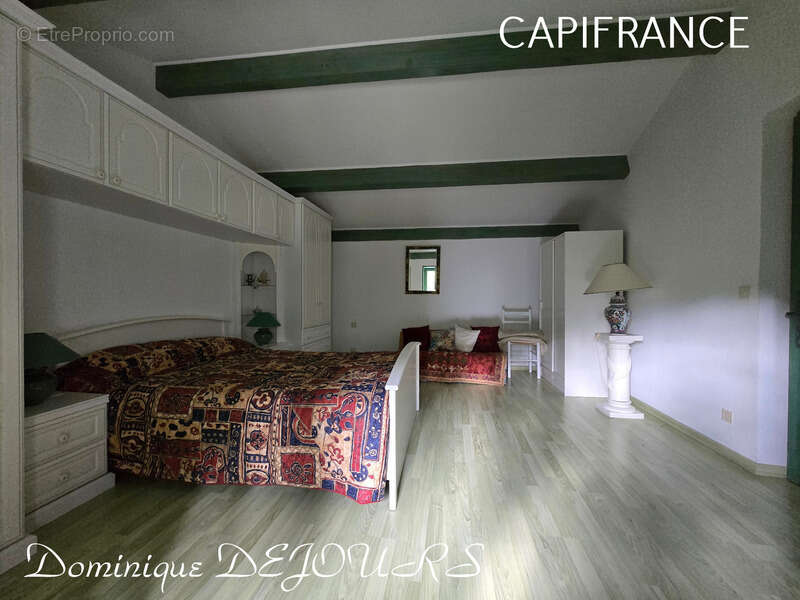 Maison à SAINT-SAUVEUR-DE-MONTAGUT