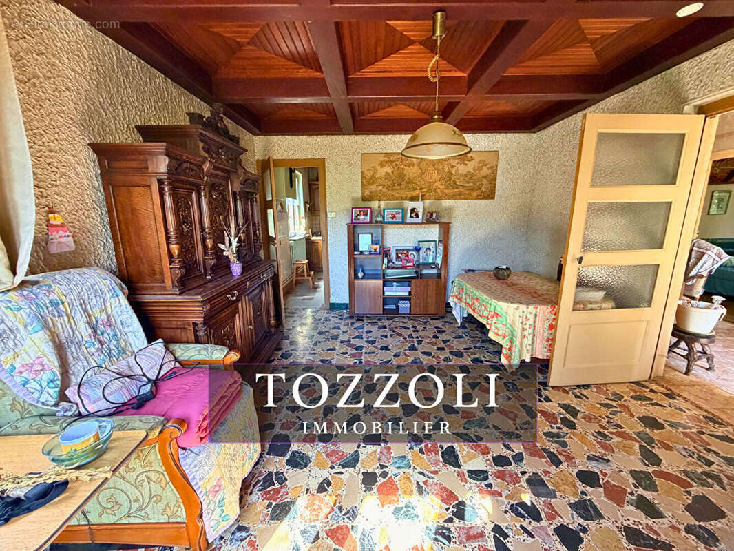 Maison Chozeau 4 pièce(s) 126.11m² + dépendance de 213m² - photo 8