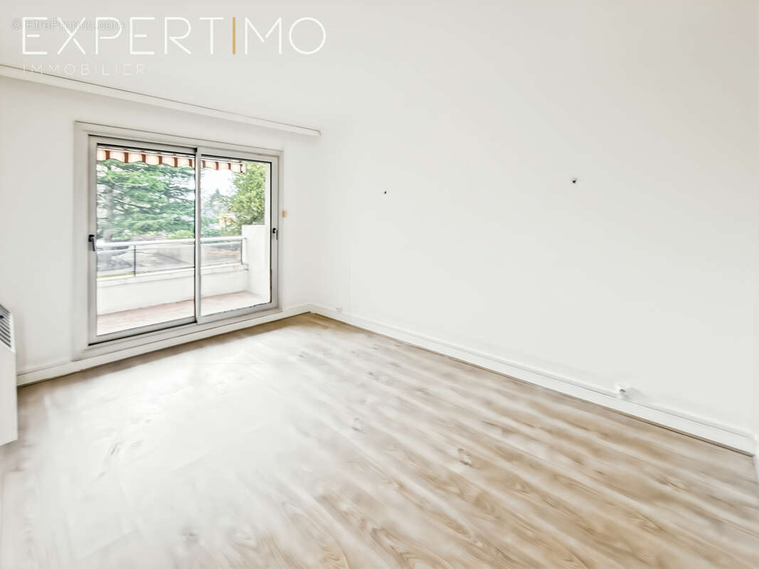 Appartement à SAINT-GRATIEN
