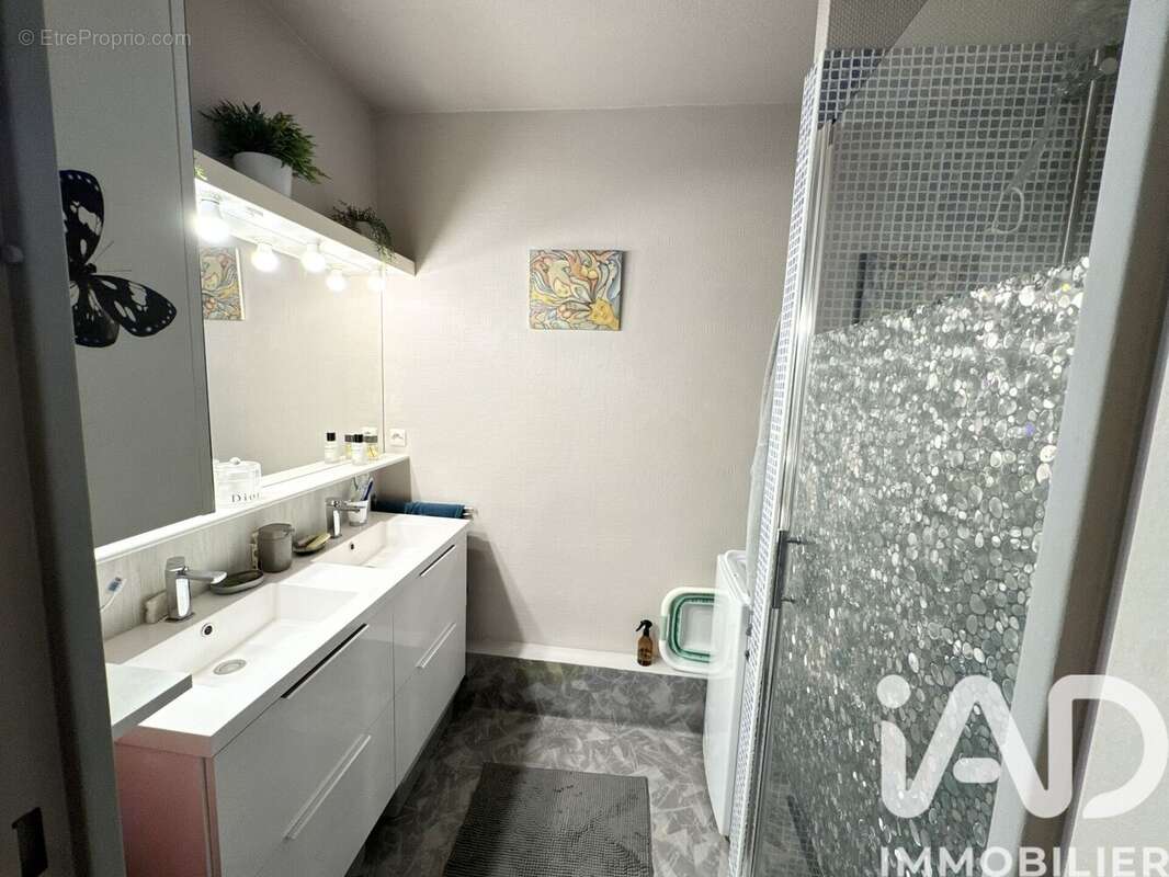 Photo 8 - Appartement à FIRMINY