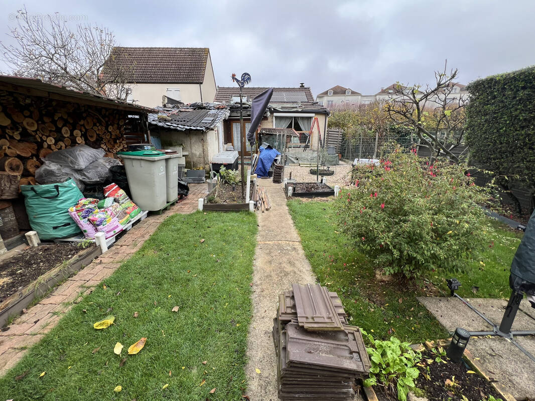 Maison à MOISSY-CRAMAYEL