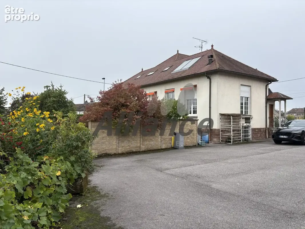Ensemble  immobilier  a  luxeuil  les  bains - photo 2