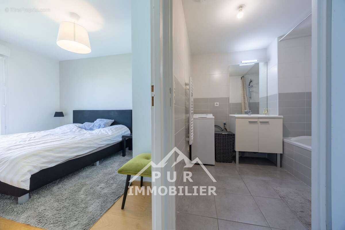 Appartement à VETRAZ-MONTHOUX