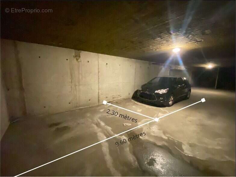 Parking à VILLEURBANNE