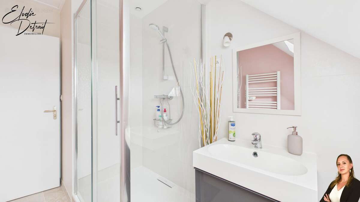 Maison 160 m² à La Bazoge  - photo 16