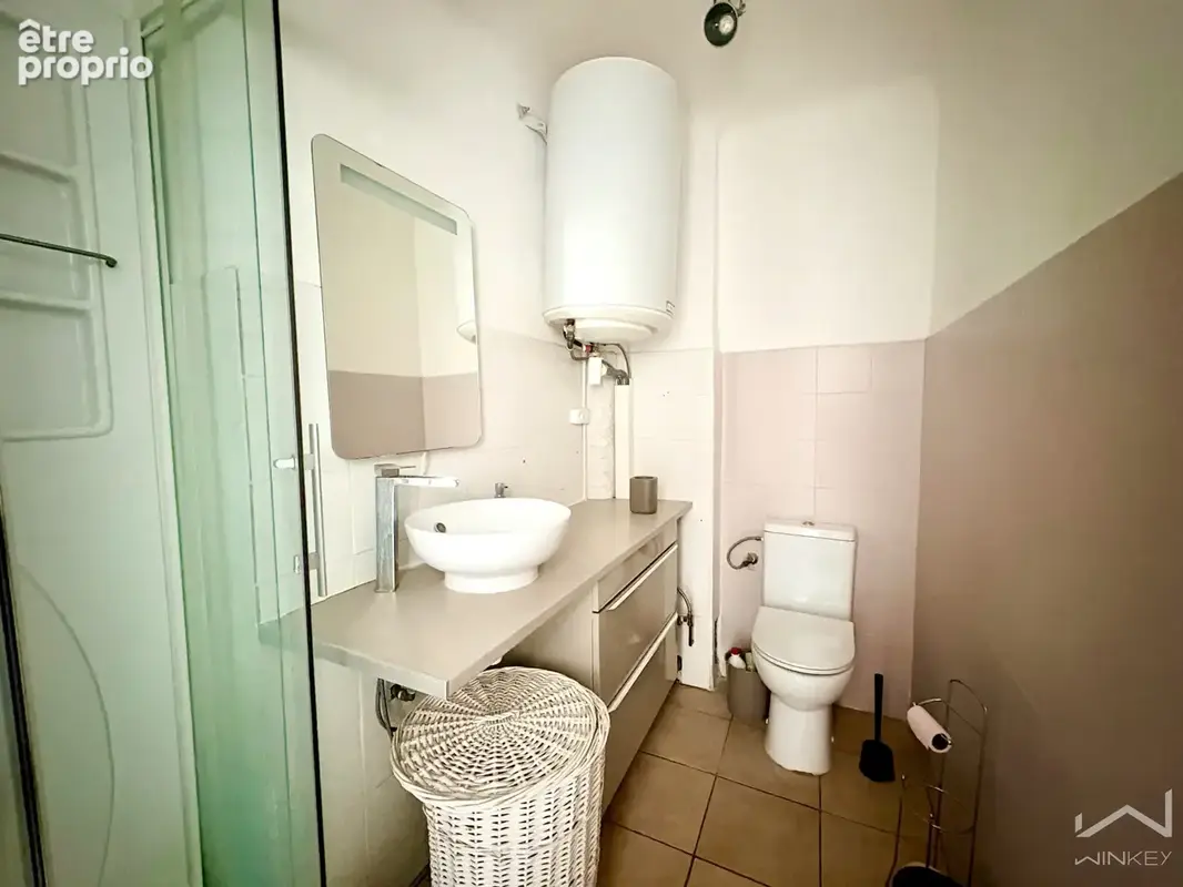 Studio lumineux - dernier étage vue dégagée château de Cagnes - photo 6