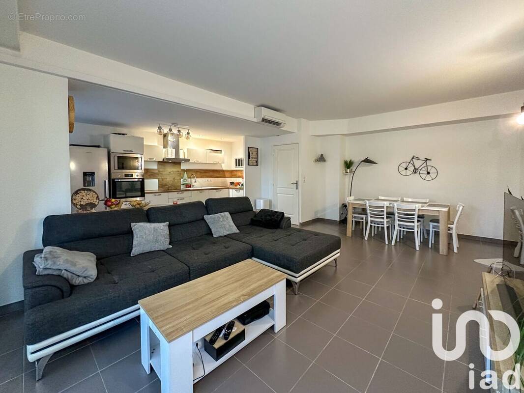 Photo 1 - Appartement à PUGET-SUR-ARGENS