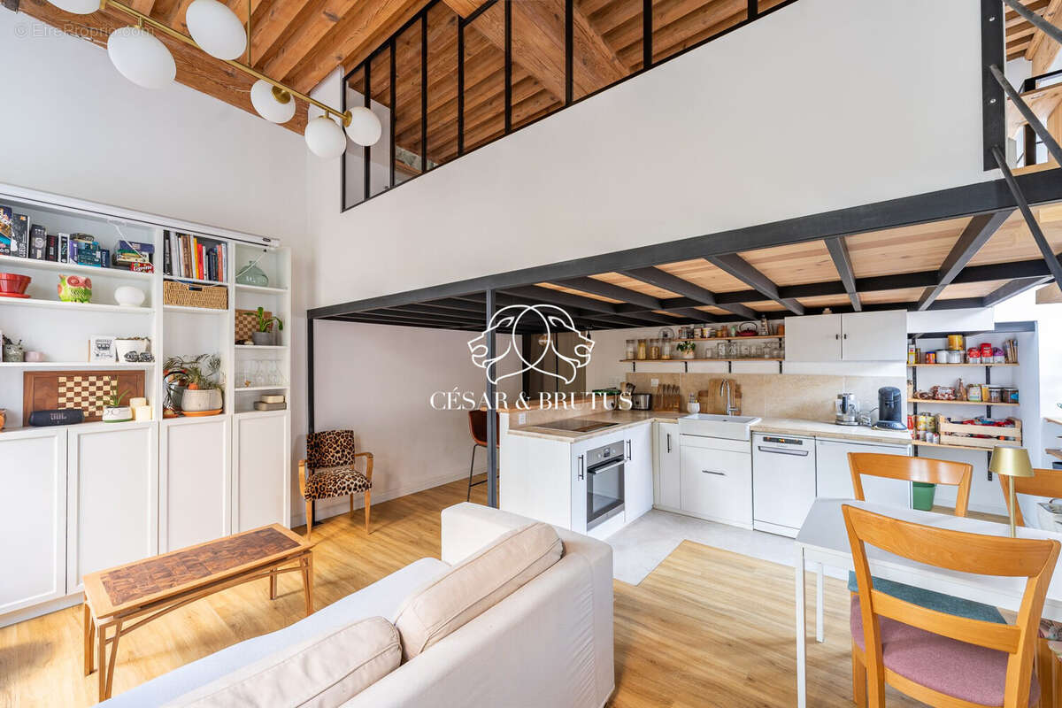 Appartement à LYON-4E