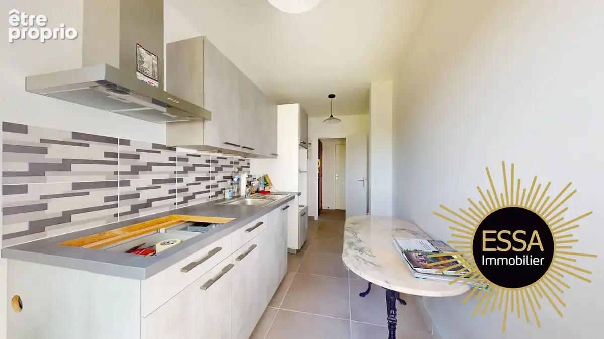 Appartement 5 pièces 112 m² à vendre à Rocquencourt (78150) - photo 3