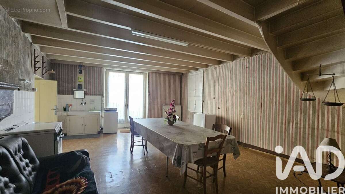 Photo 2 - Maison à TUSSON