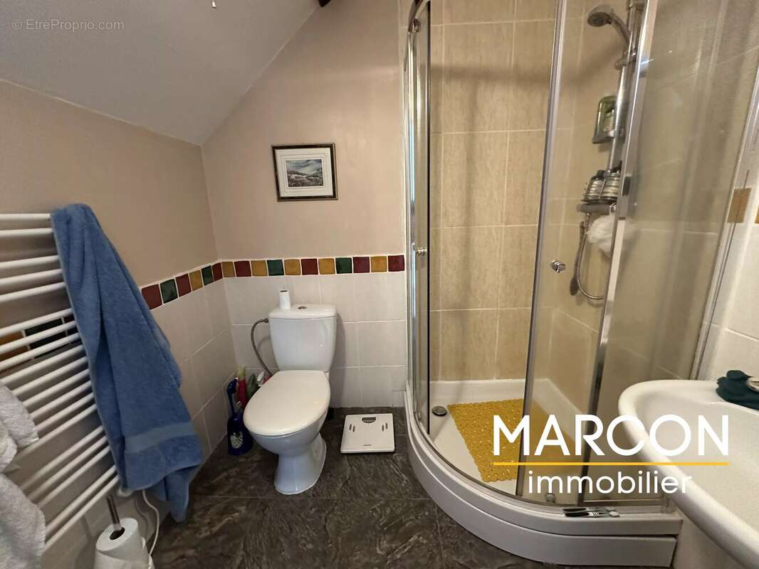 Appartement à VAREILLES
