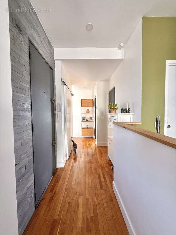 Appartement rénové plein centre - photo 4