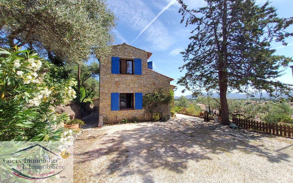 Maison à CUERS