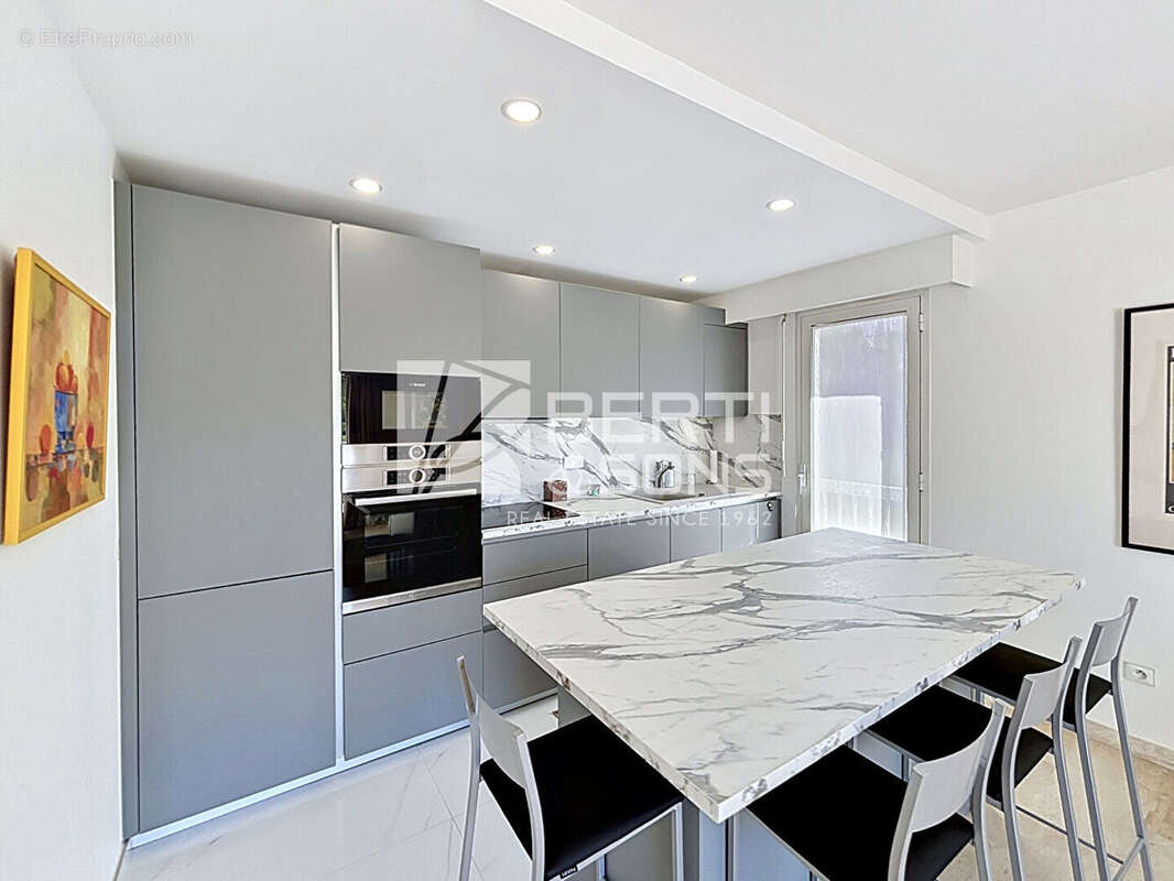 Vue golf et esterel - appartement 3 pieces - photo 4