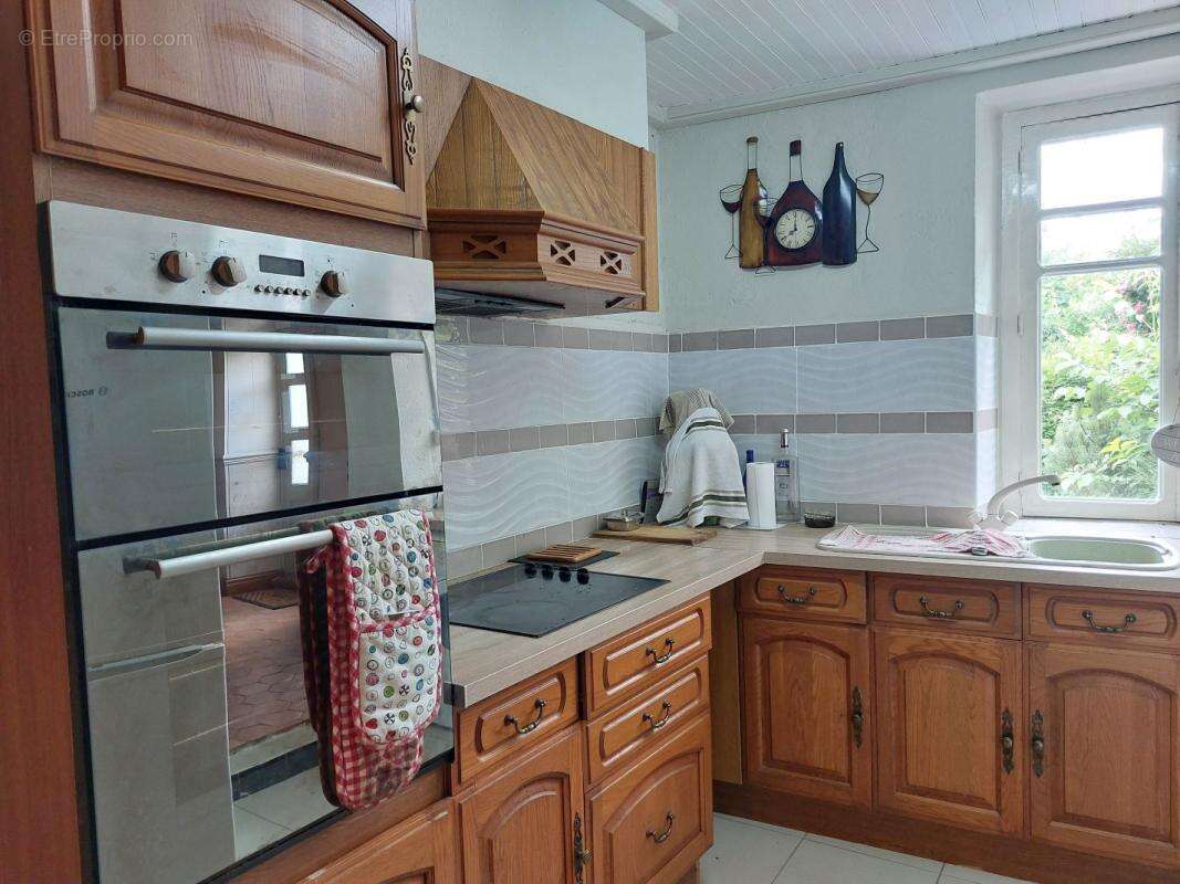 Maison 163 m² à Clugnat  - photo 3