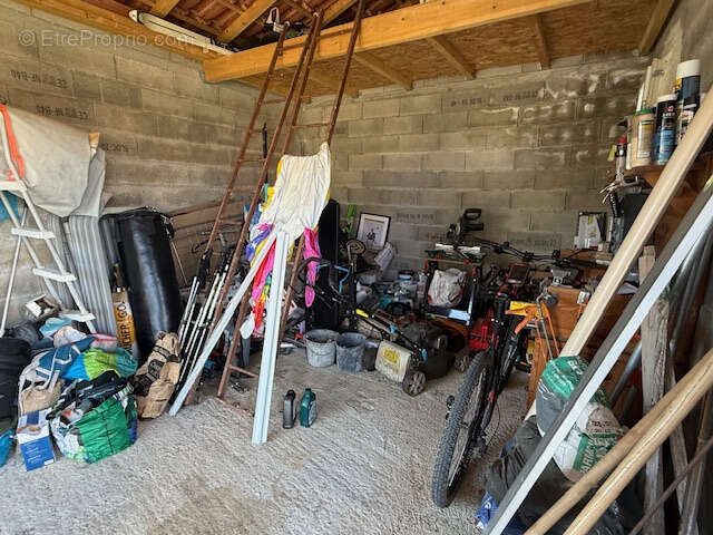 Maison à VILLEVIEILLE