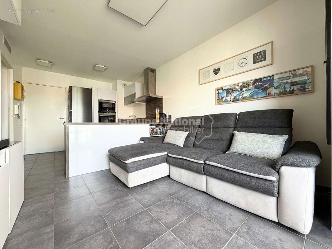 Appartement à CHATEAUNEUF-LES-MARTIGUES
