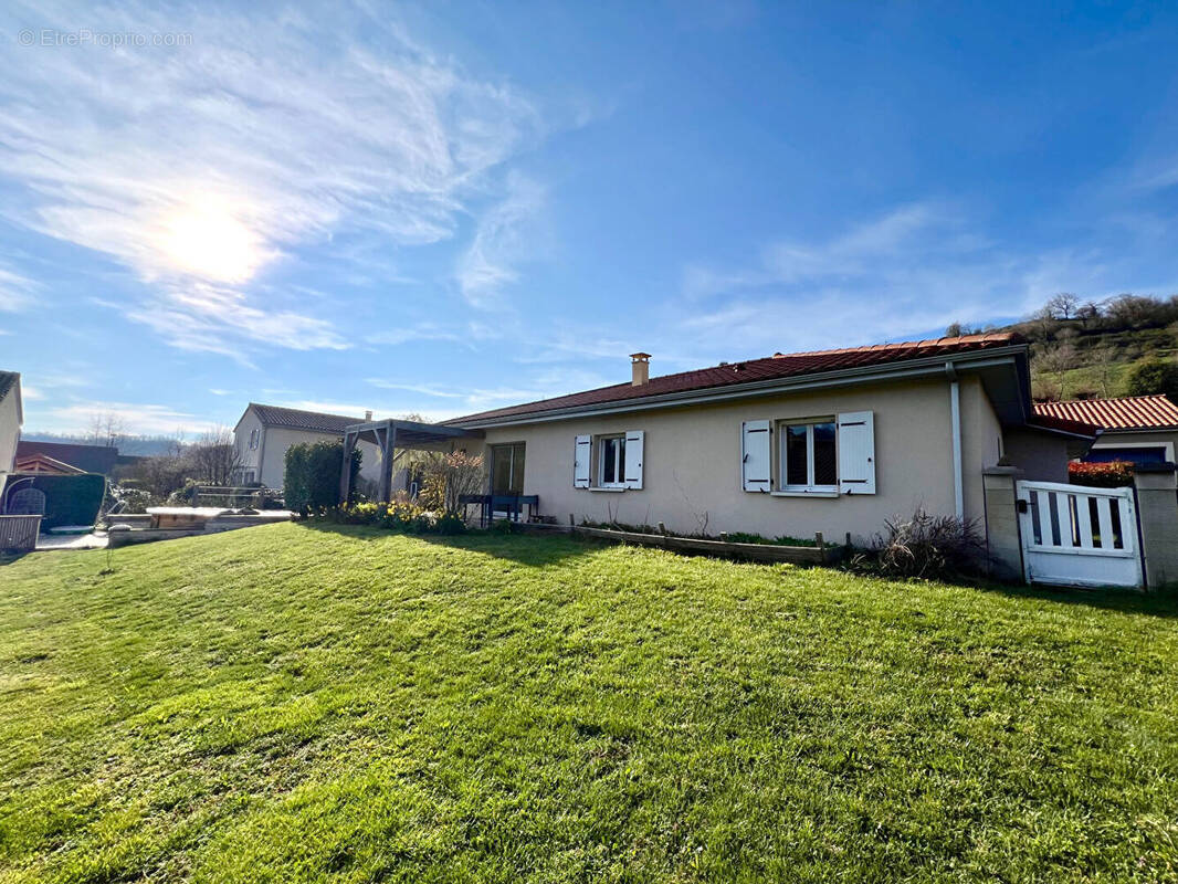 Maison à GIOU-DE-MAMOU