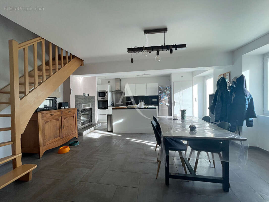 Maison à L&#039;ORBRIE