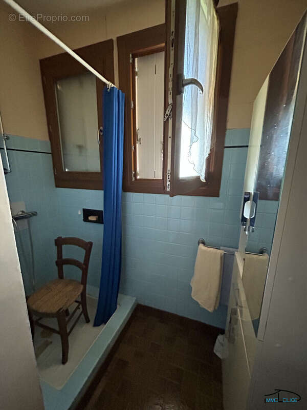 Maison à LANUEJOULS