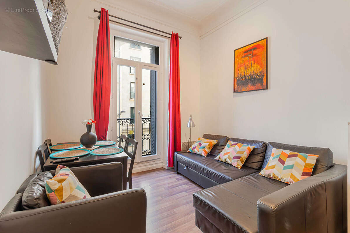 Appartement à MARSEILLE-2E
