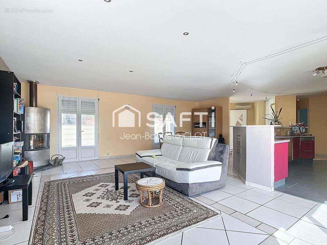 Photo 7 - Maison à ILLATS