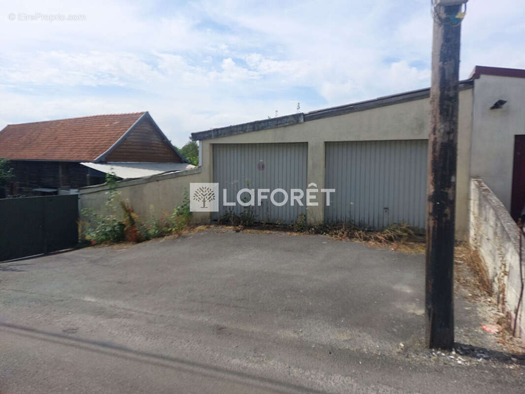 Fermztte sur 3256 m² - photo 8